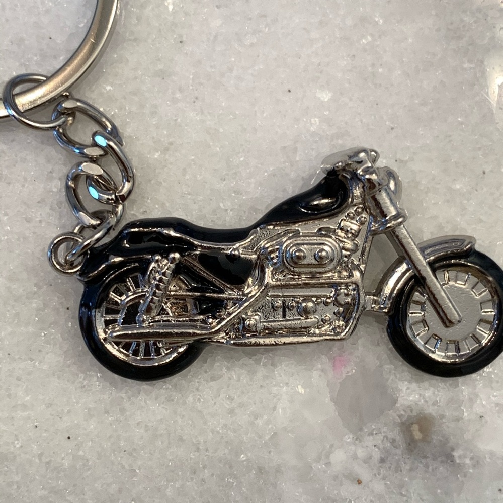 Motorcycle Keychain - Picture 3 of 5